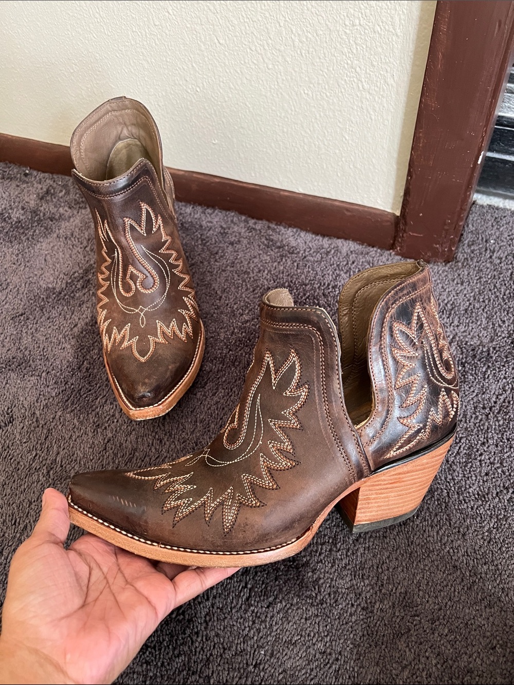 Ariat booties size 9.5